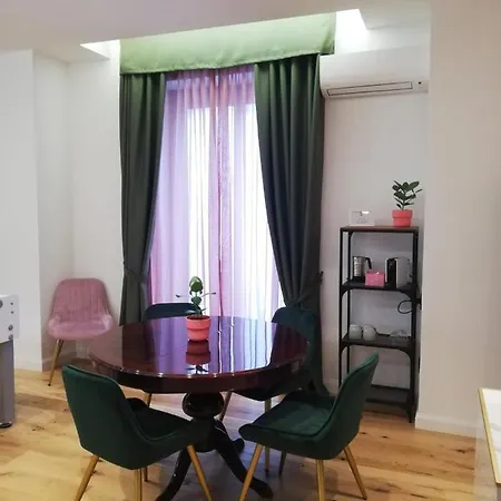 Babylon Luxury Suite&apartments Naples