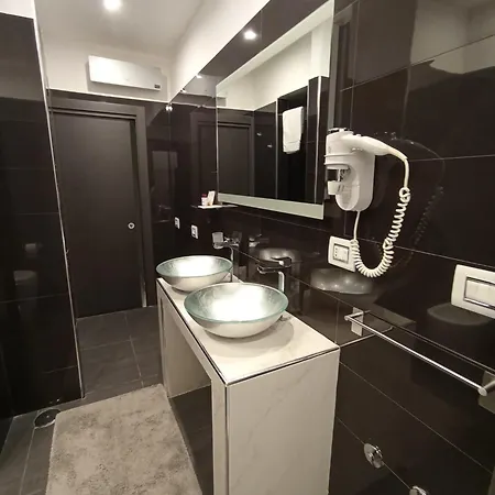 Babylon Luxury Suite&apartments *