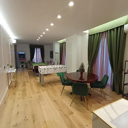 Babylon Luxury & Nápoles